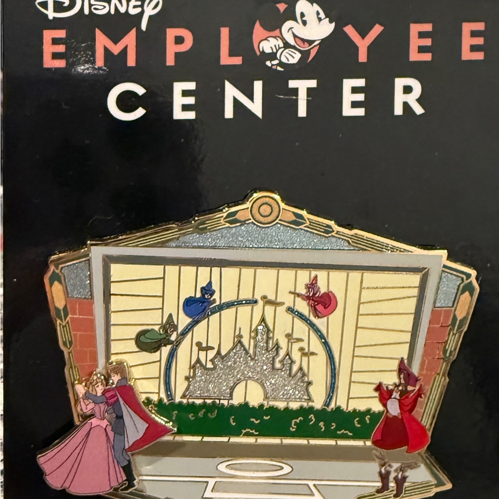 *RARE* Disney Employee Castle Scene Pin with Characters